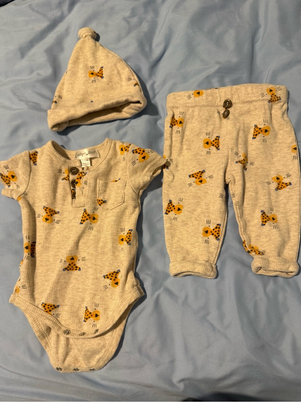 Cuddly Beige Baby Matching Set with Yellow Giraffe Print